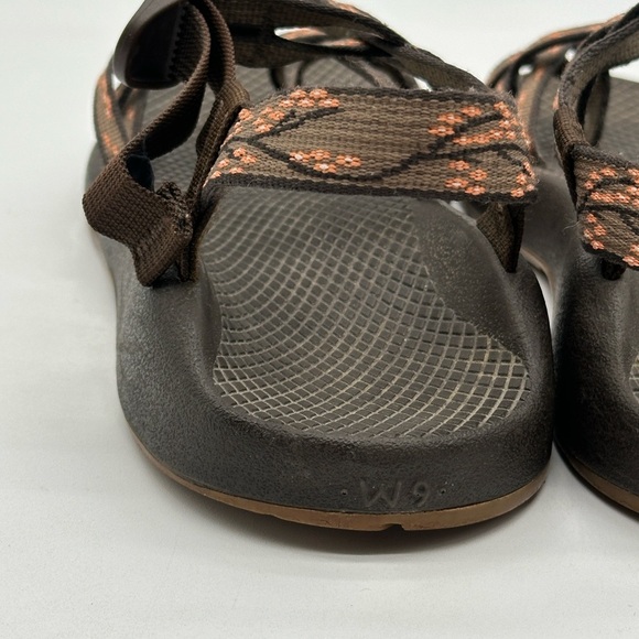Chaco ZX2 Yampa J105016 Strappy Brown Toe Loop Water Sandals US Women's Size 9 - Picture 7 of 11